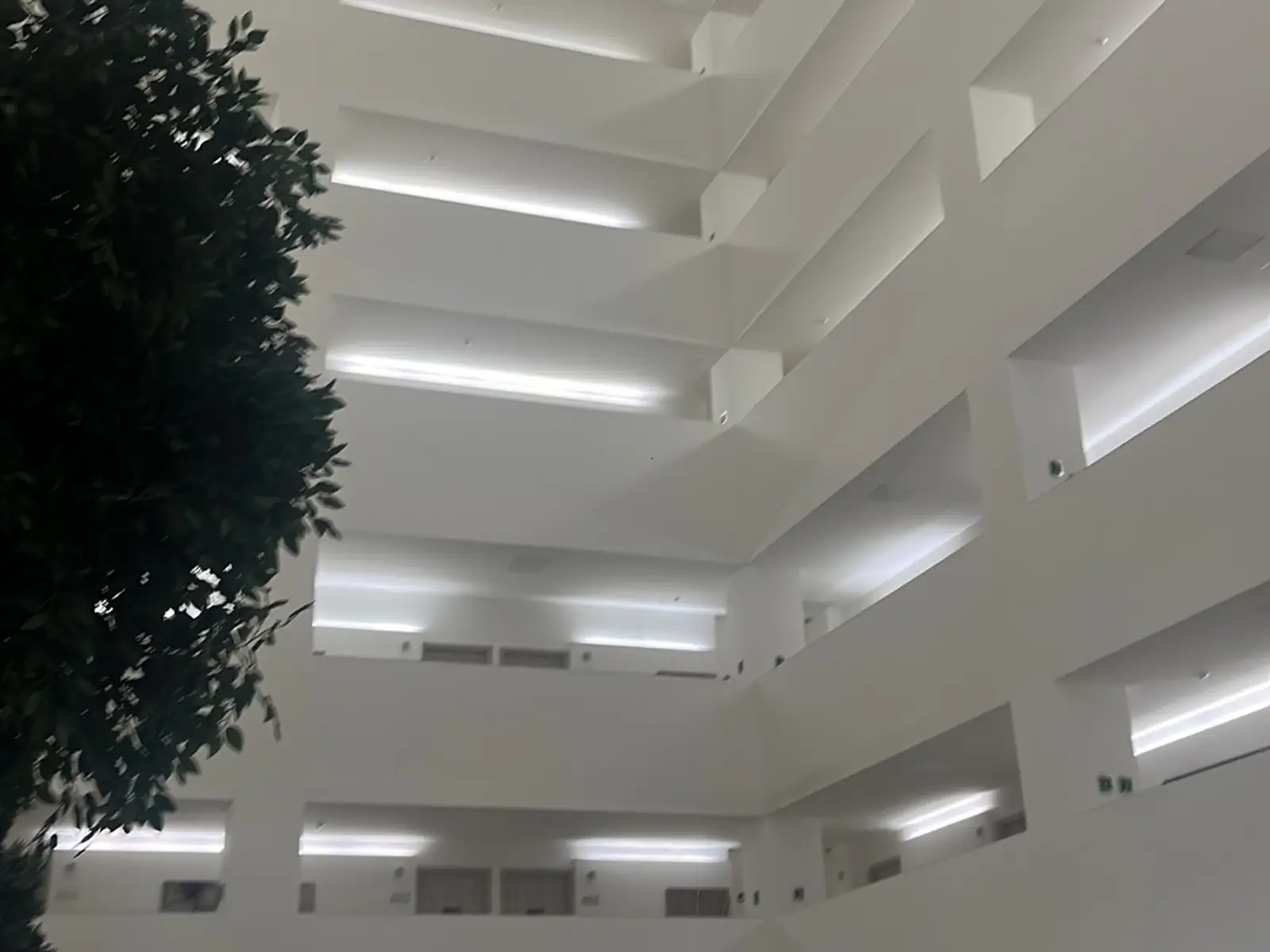 Interior y pisos de hospitalización del Hospital Star Médica Tlalnepantla